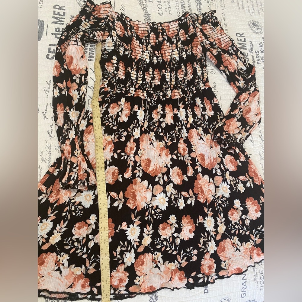 Altar'd State Off the Shoulder Smocked Floral Print Dress/Top Size: M - Picture 5 of 7